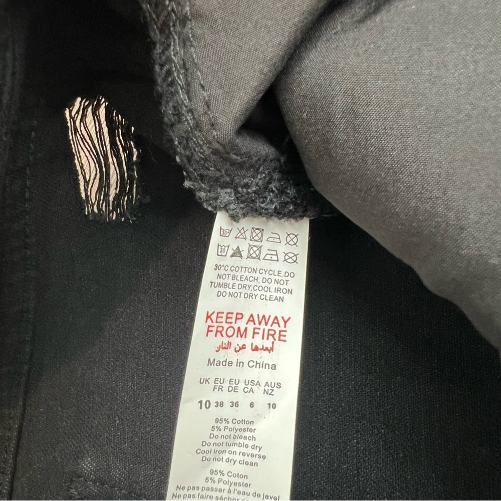 NWT Pretty Little Thing Bagg Boyfriend High-Waisted Black Jeans Distressed 6 - Picture 6 of 9